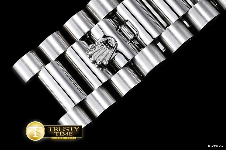 1114 RDD0202B – DayDate 40mm ModernLook 666